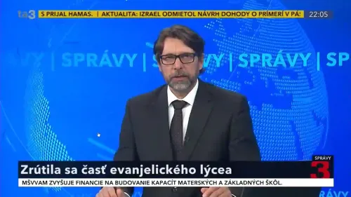 Zrútila sa časť budovy lýcea