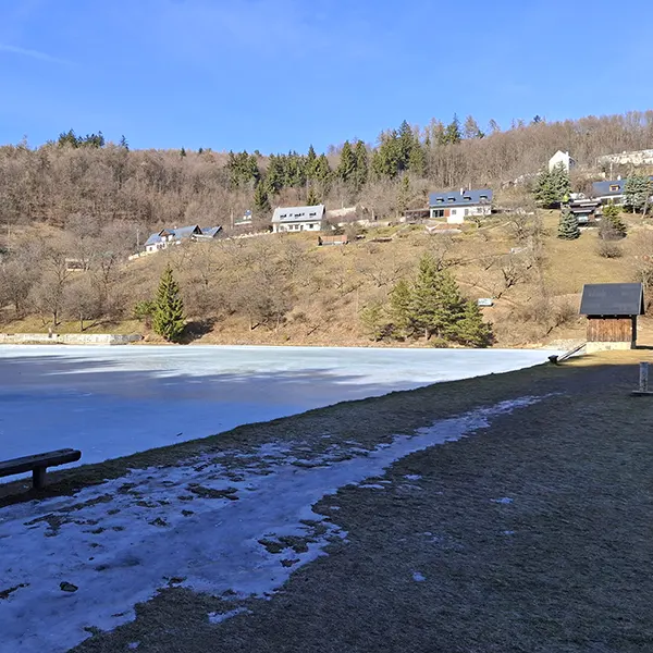 Horn&aacute; Resla kurty - Klinger